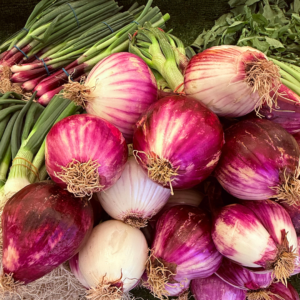 Cebolla de Huevo Roja x 500 g  ( Aprox 3 a 4 ud )